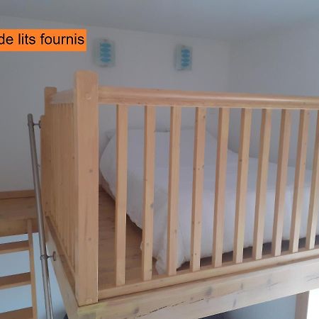 Appartement Rez De Chaussee Avec Terrasse Et Jardin Tence Bagian luar foto